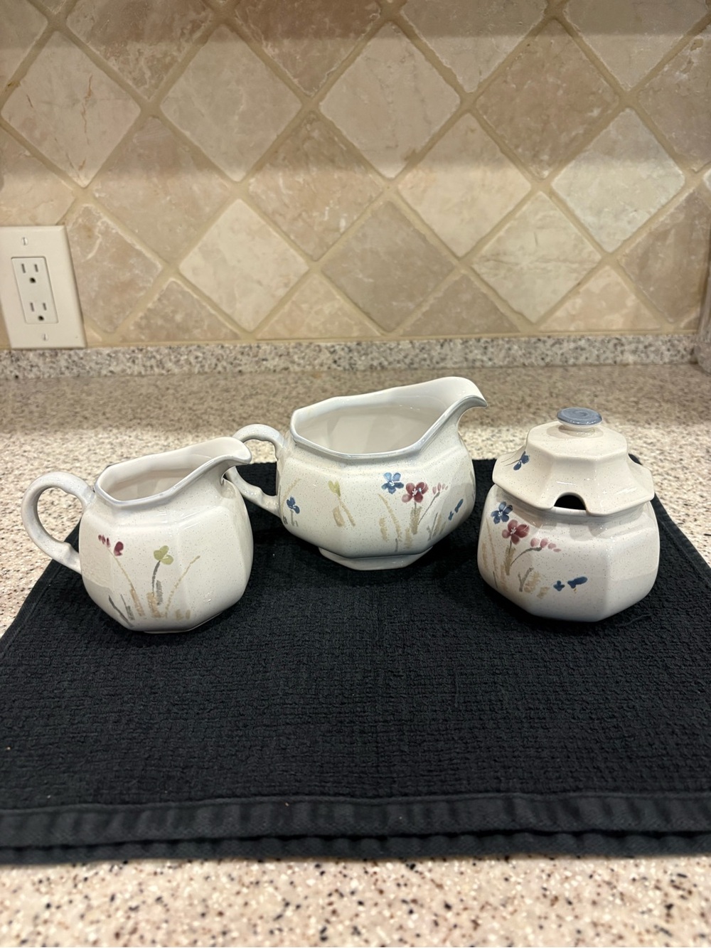 Mikasa Blue Grass E501 Floral Ceramic Creamer & Sugar Bowl w/ Lid 3pc Set